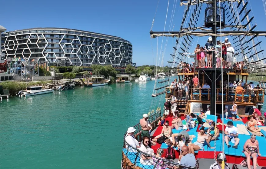 SIDE BOAT TOUR